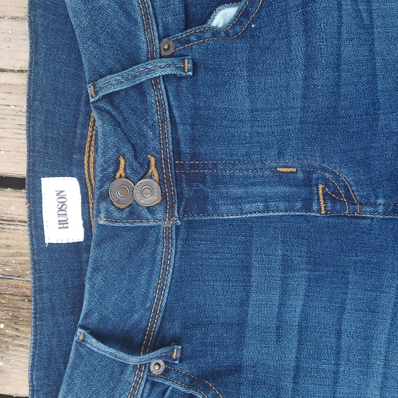 Hudson distressed Beth tall girl Jeans Size 31 - Picture 5 of 9